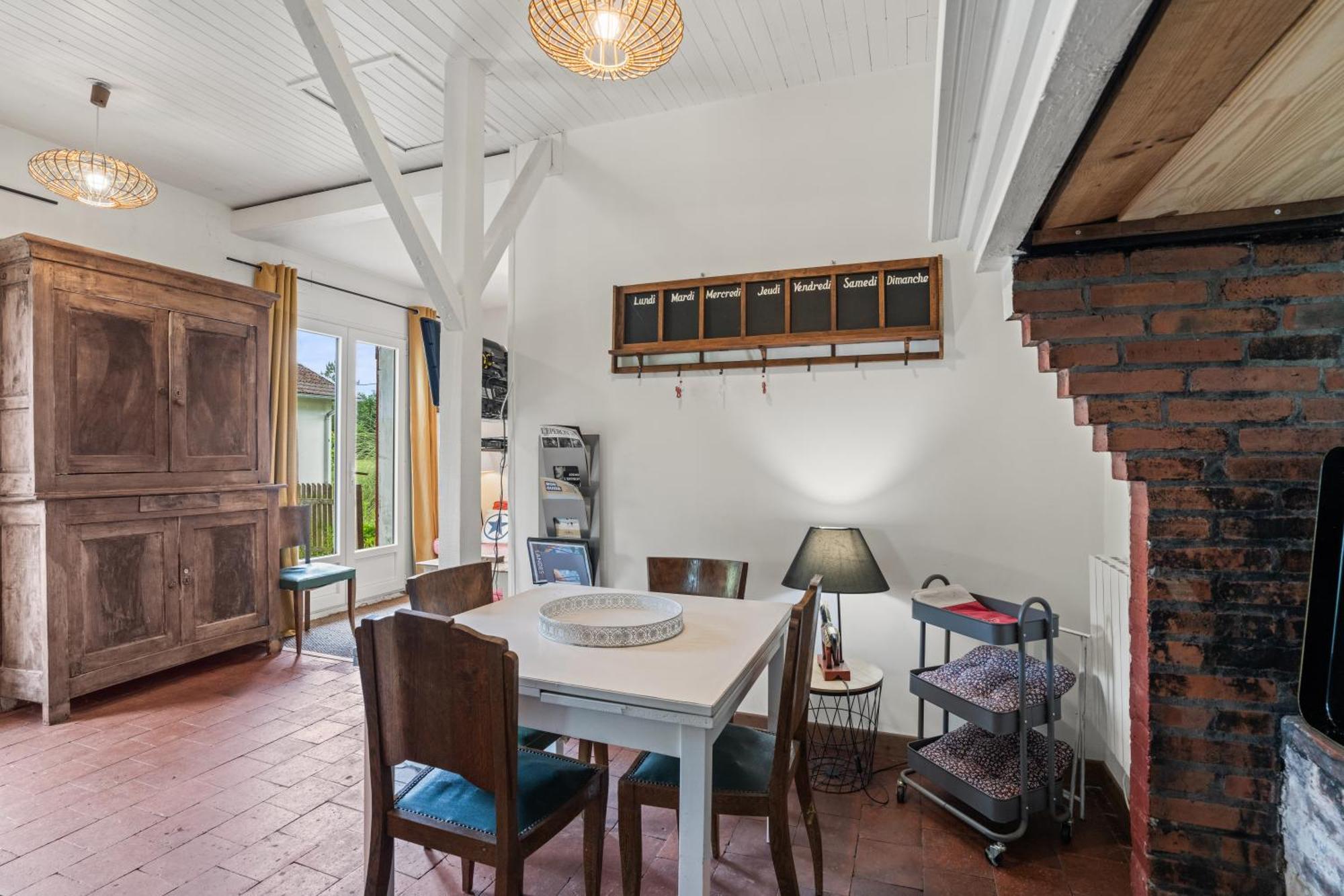 D&D, La Maison Des Ecureuils Lesperon Kültér fotó
